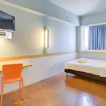 Ibis Budget Rio De Janeiro Nova America